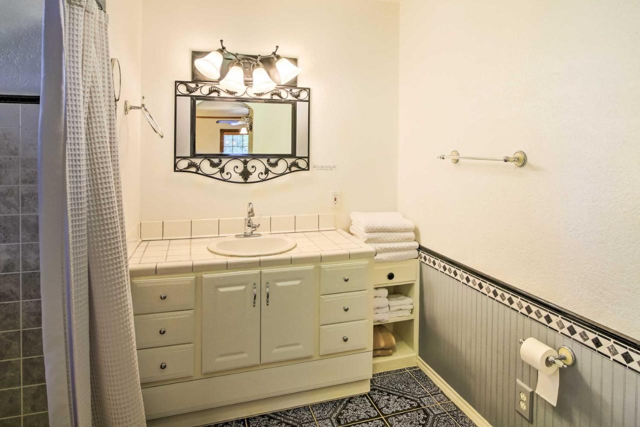 Countryside Cottage 17 Mi To Downtown Сан Антонио Екстериор снимка