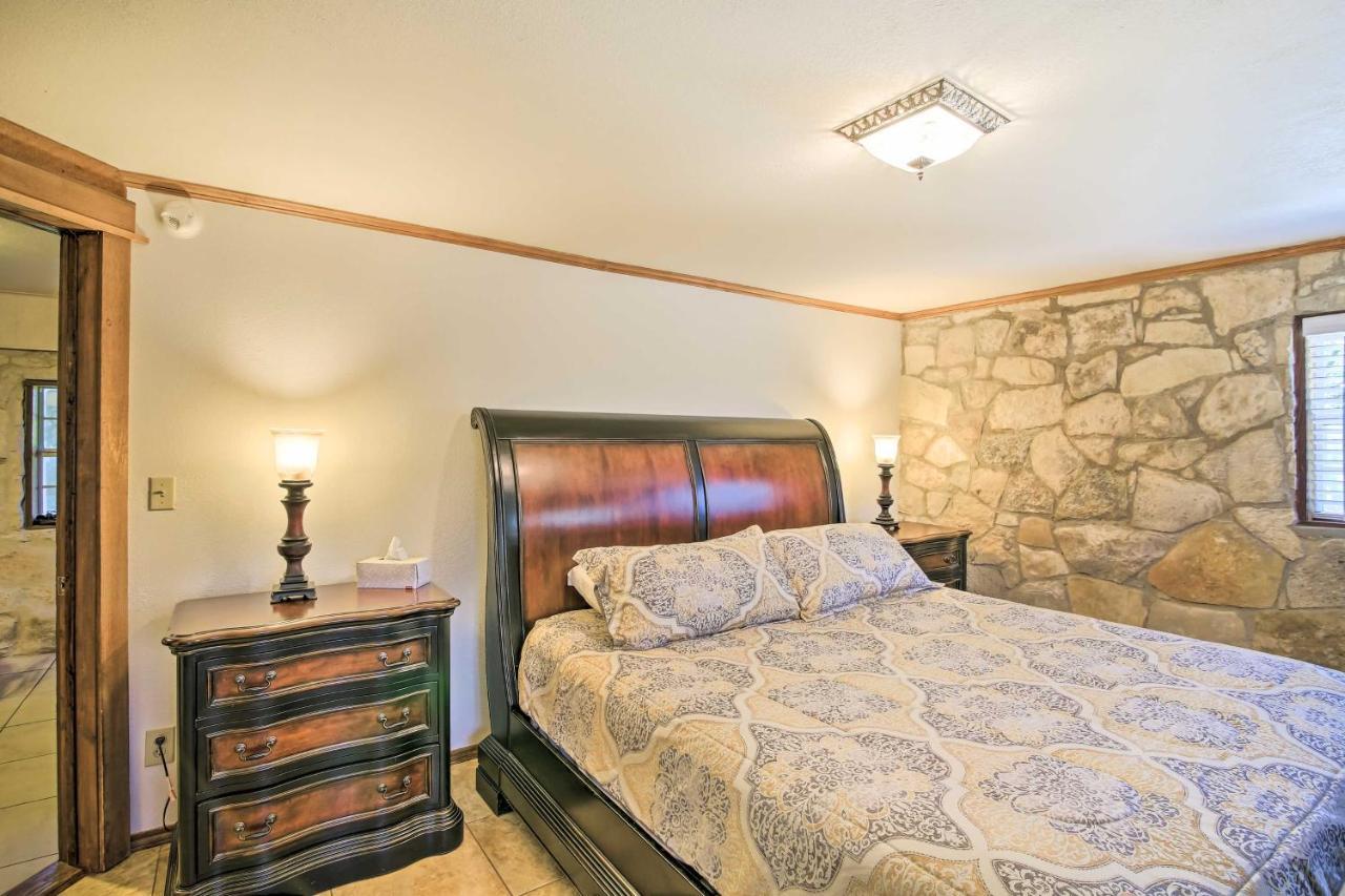 Countryside Cottage 17 Mi To Downtown Сан Антонио Екстериор снимка